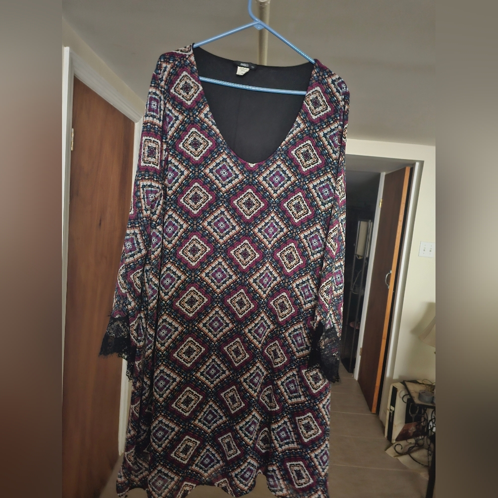 Geometric Patterned ING Black Dress